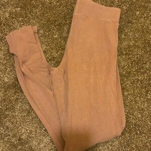 selling apricot colored leggings from forever 21!